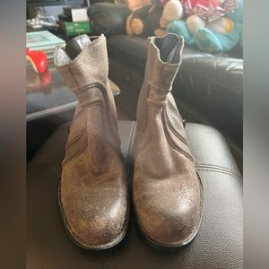 Born women’s boots